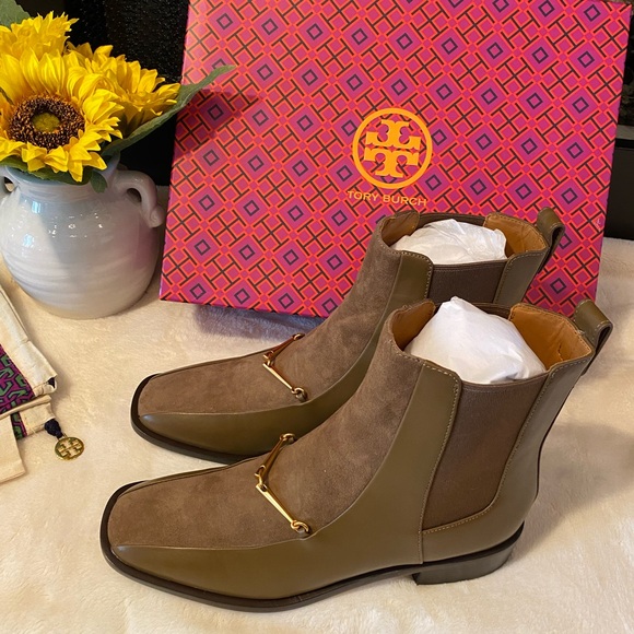 ✨NEW✨TORY BURCH EQUESTRIAN LINK CHELSEA BOOTS - Picture 4 of 8